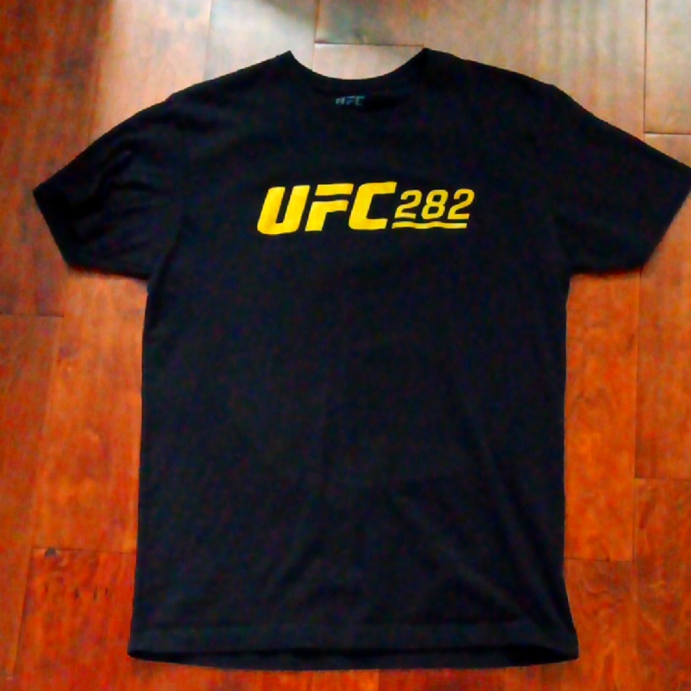 UFC 282 Men's T-shirt Blachiwicz Vs Ankalaev Size Medium NWOT